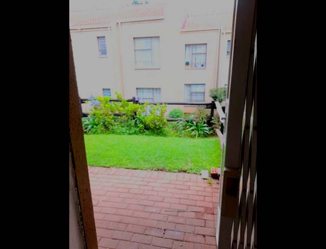 0 BEDROOM PROPERTY TO RENT IN BEDFORD GARDENS